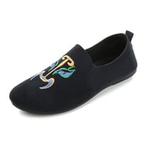 Korean version of trendy sneakers
