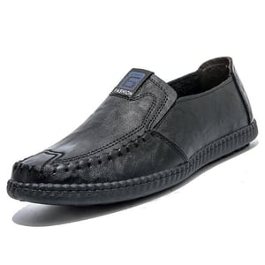 New spring and autumn men's shoes are fashionable and casual